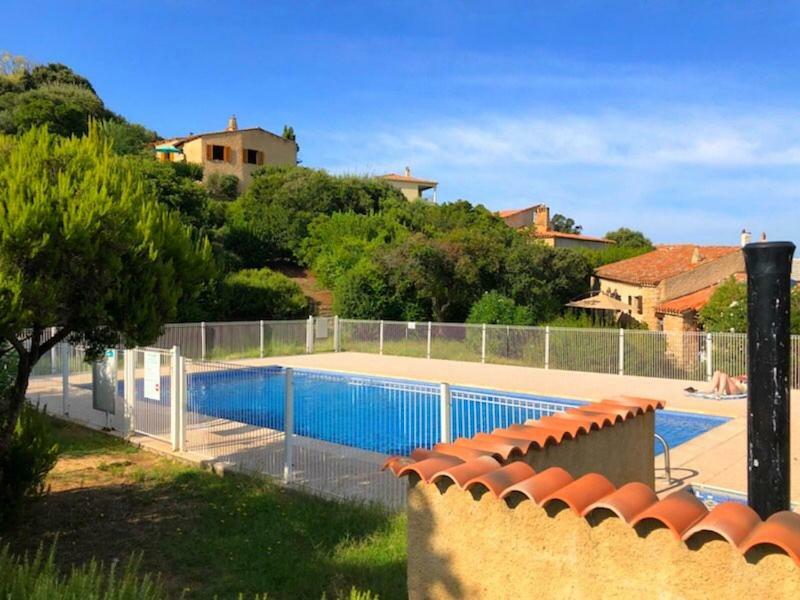 Villa Propriano بروبرِيانّو المظهر الخارجي الصورة